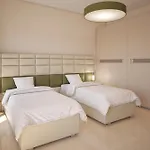 Ref 1208 - Cannes - 5Mins To Palais Des Festivals